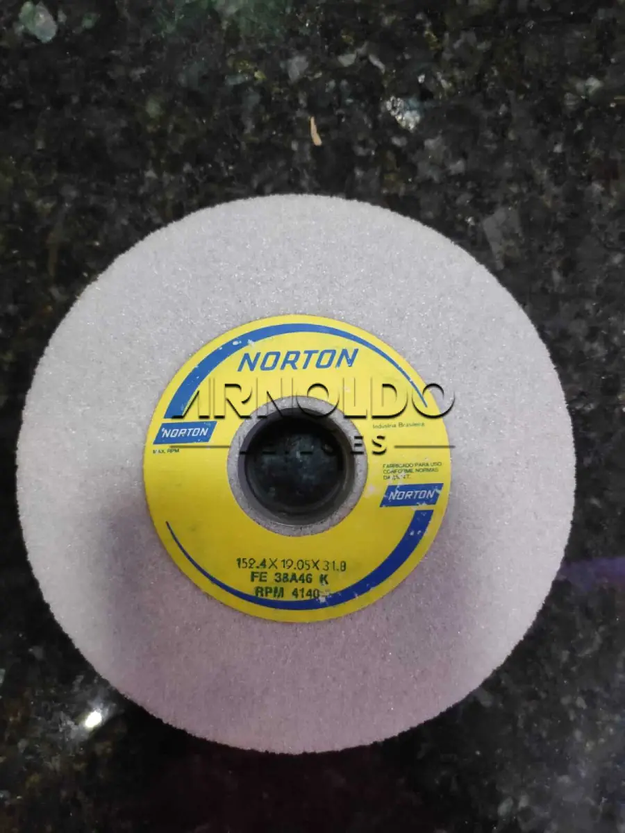 LOTE 005 - 07 REBOLOS NORTON 6 x ¾”x 1 ¼”