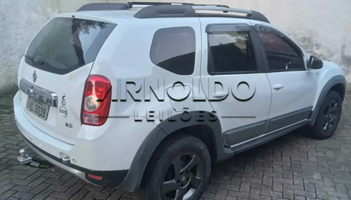 LOTE 004 - DUSTER 20 D 4x4 2013/2014