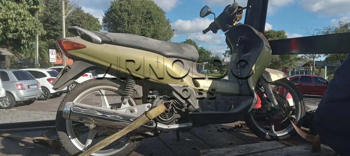 LOTE 003 - YAMAHA NEO AT115 2005