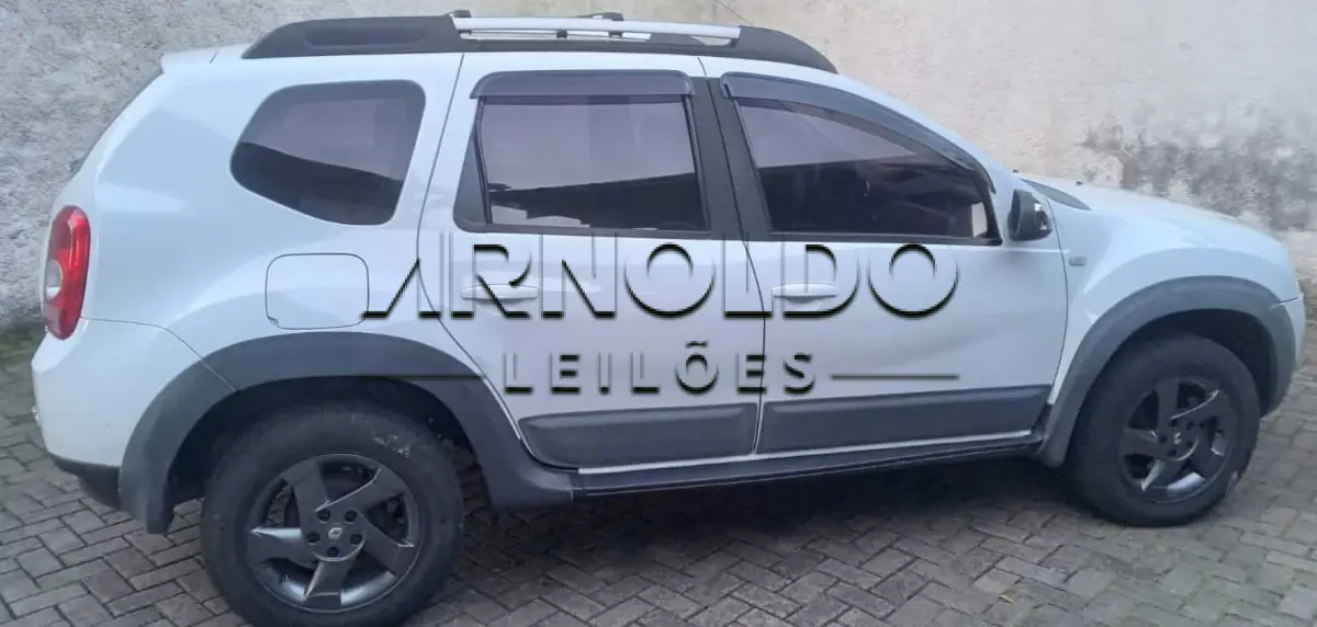 LOTE 004 - DUSTER 20 D 4x4 2013/2014