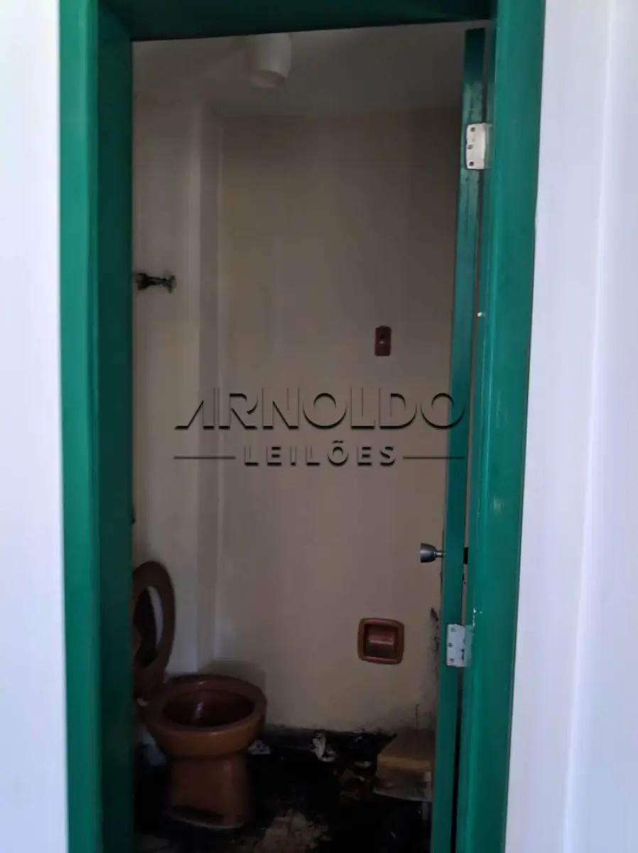 LOTE 1 - LEILÃO SUSPENSO SALA COMERCIAL N. 51 AT 48M2 1ºL R$ 100.000,00 2ºL R$50.000,00