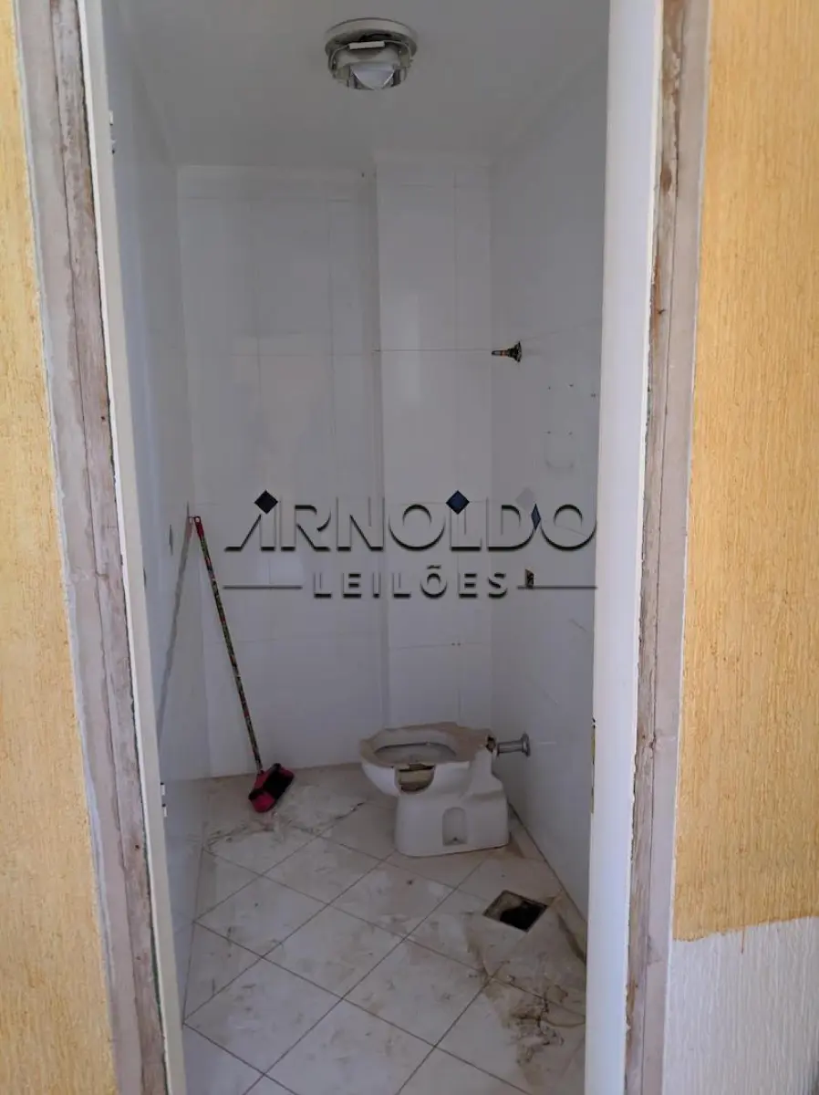 LOTE 2 - LEILÃO SUSPENSO SALA COMERCIAL N. 54 AT 47M2 1ºL R$ 100.000,00 2ºL R$50.000,00
