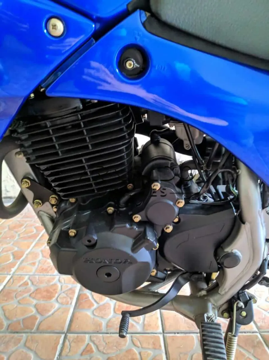 LOTE  - HONDA FALCON NX-4 2000