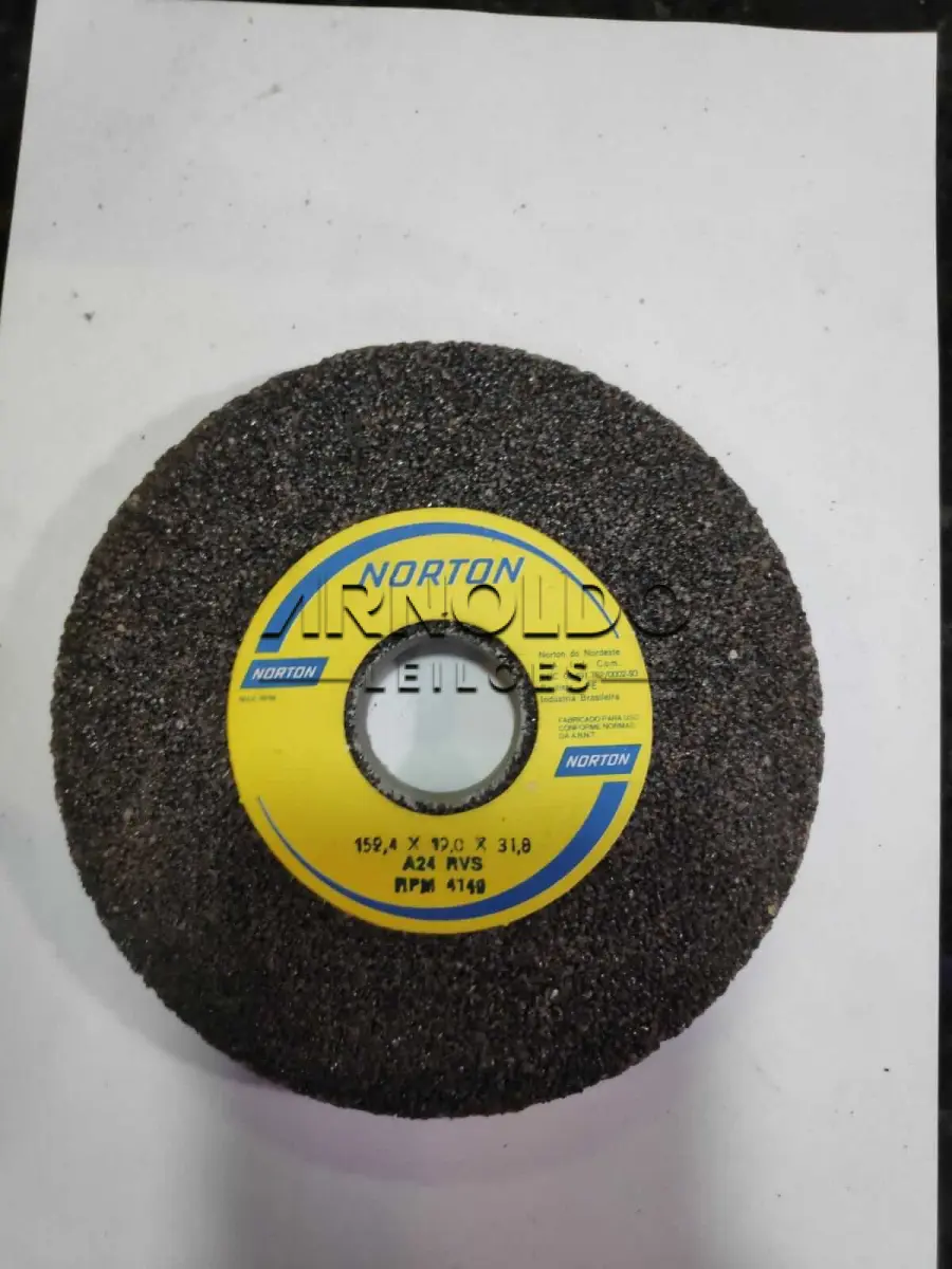 LOTE 006 - 02 REBOLOS ICAPER 6 x ¾”x 1 ¼” E 03 REBOLOS NORTON 6 x ¾”x 1 ¼”