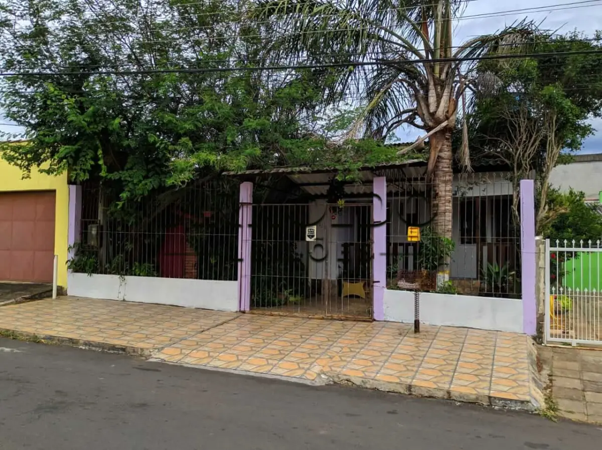 LOTE 1 - CASA EM GRAVATAÍ RS