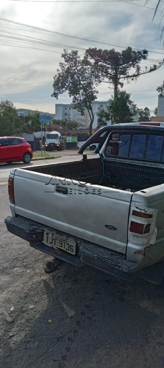 LOTE 6 - LEILAO CANCELADO POR DETERMINACAO JUDICIAL. FORD RANGER XL 13D, PLACAS IJT9136, 2000/2001