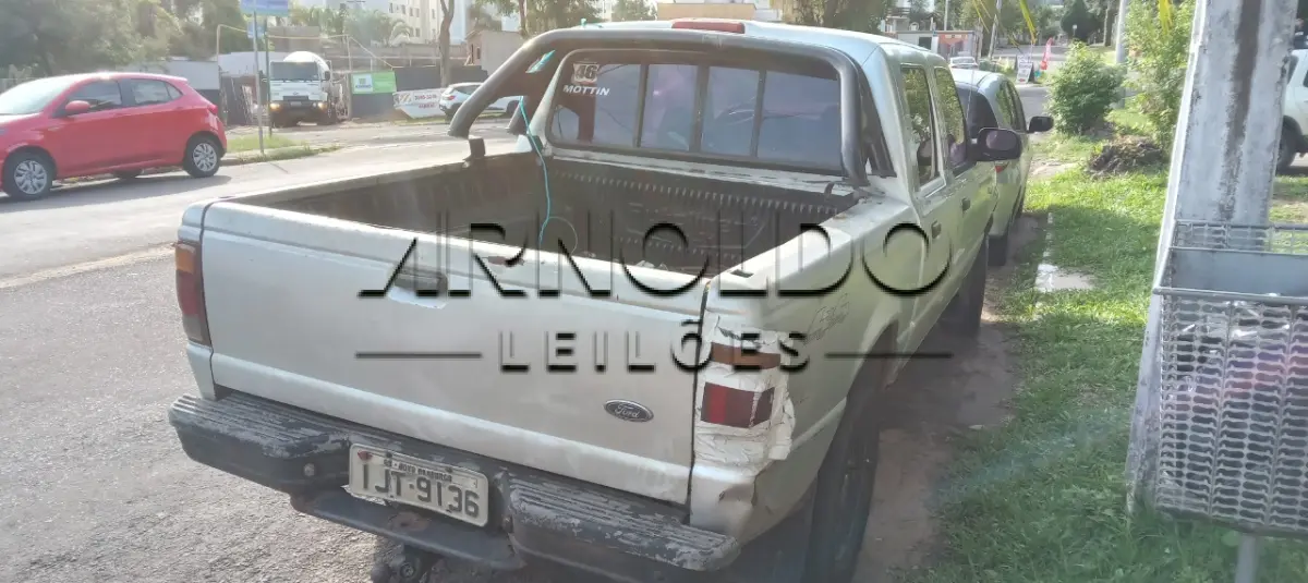 LOTE 6 - LEILAO CANCELADO POR DETERMINACAO JUDICIAL. FORD RANGER XL 13D, PLACAS IJT9136, 2000/2001