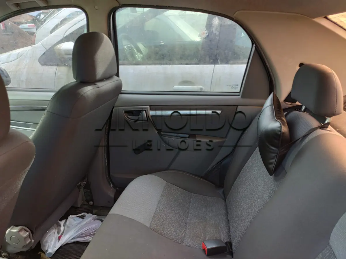 LOTE 001 - Chevrolet Prisma 1.4 LT 2012 Preto
