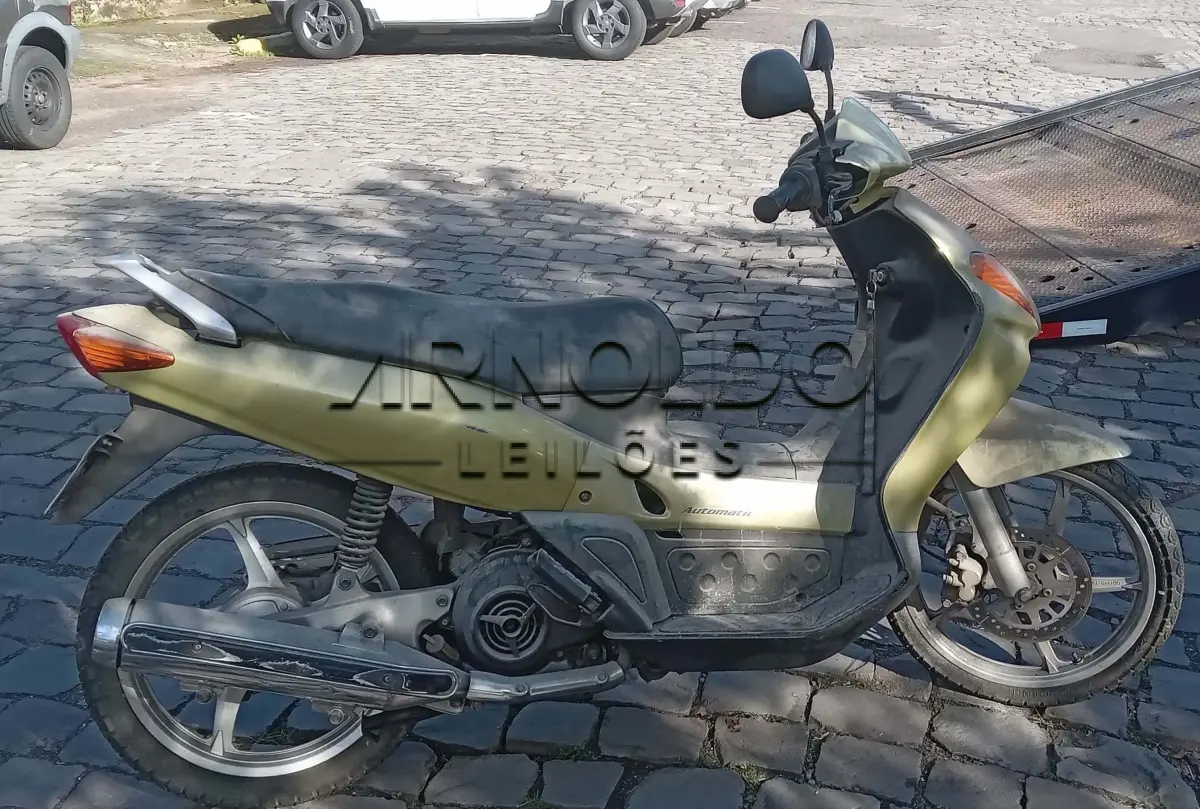 LOTE 003 - YAMAHA NEO AT115 2005