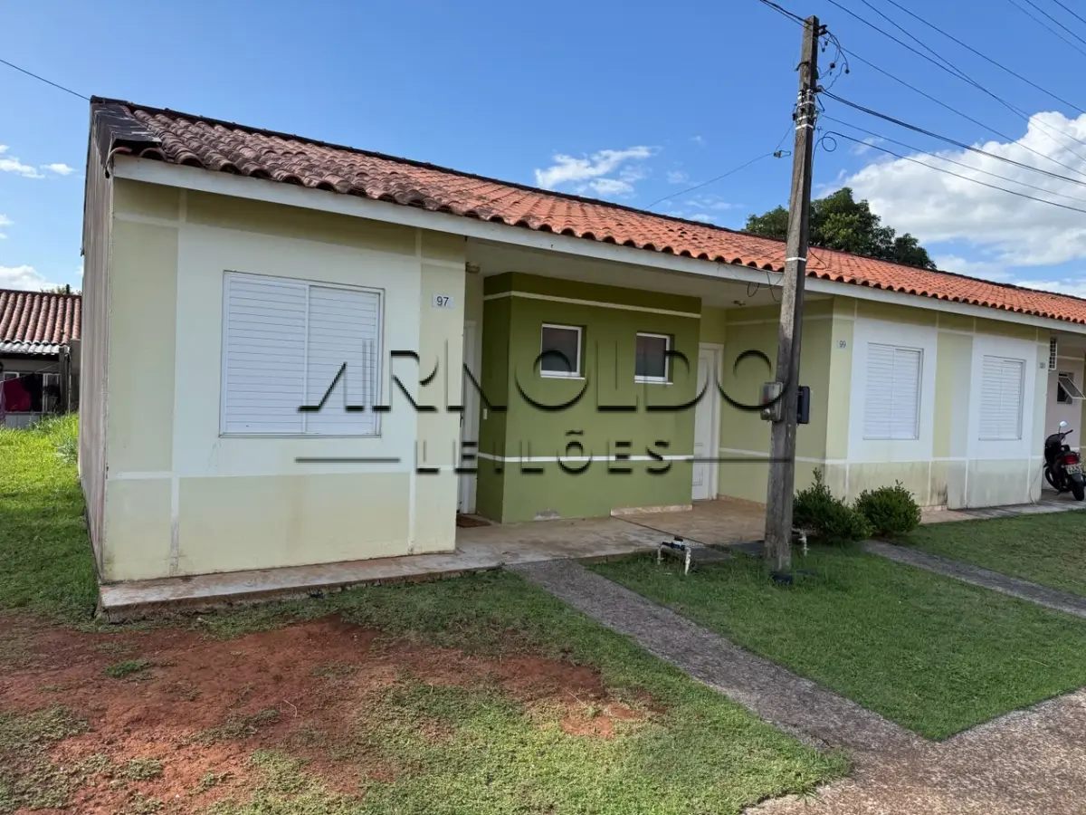 LOTE 001 - CASA 2 DORM GRAVATAI COM 44,41m2