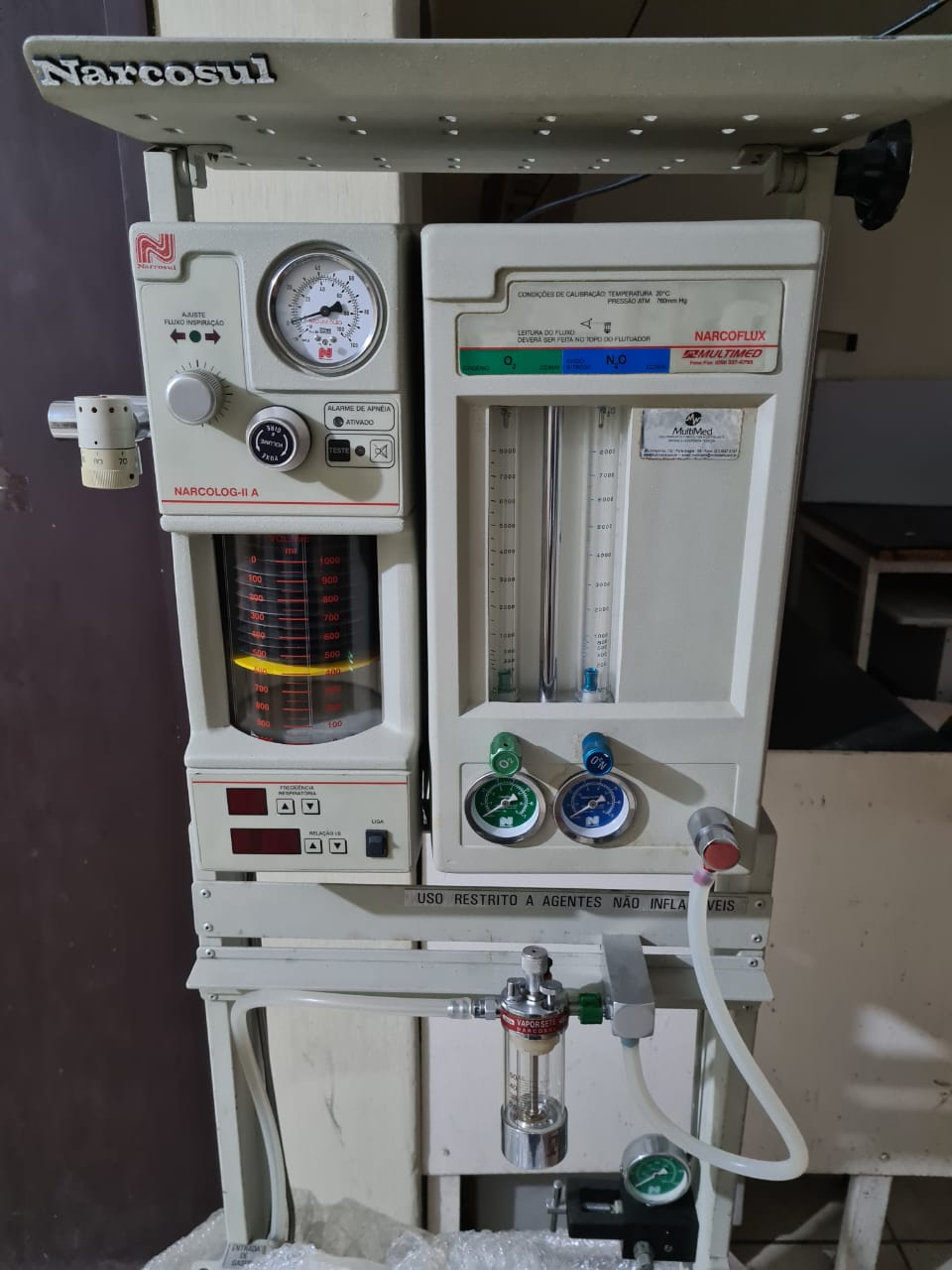 Foto de APARELHO DE ANESTESIA, MARCA NARCOSUL, VENTILADOR ELETRÔNICO, NÚMERO DE SÉRIE 0702-387